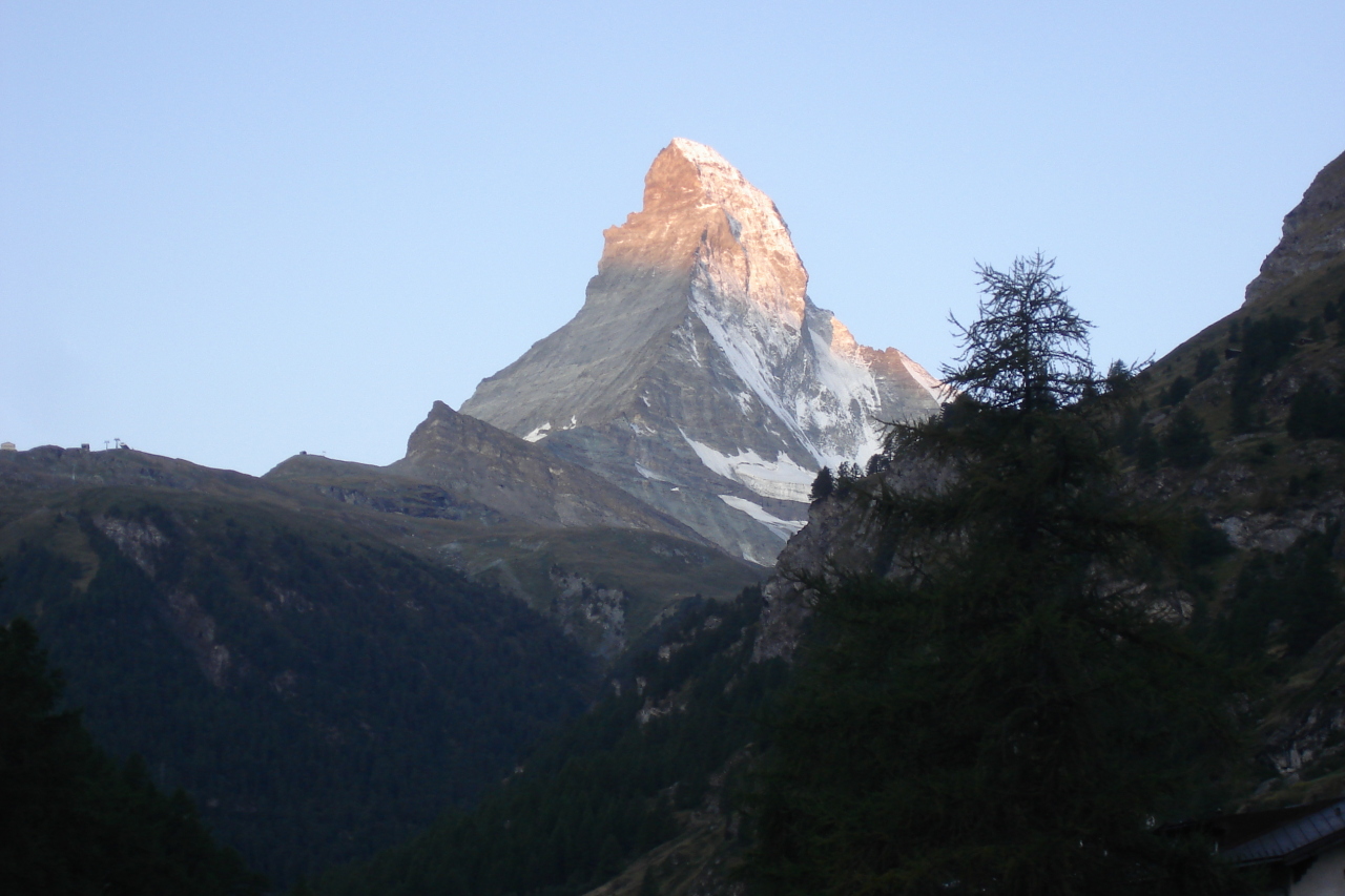 036352943-big.jpg