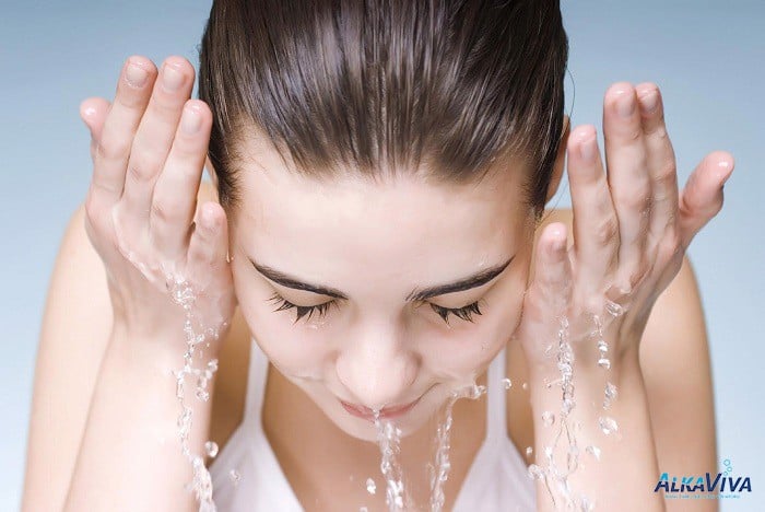 NƯỚC ĐIỆN GIẢI – LIỆU PHÁP LÀM ĐẸP TỰ NHIÊN HOÀN HẢO