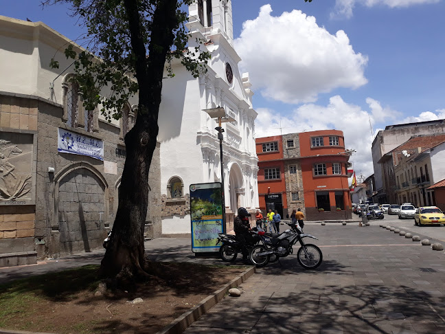 Plaza La Merced - Cuenca