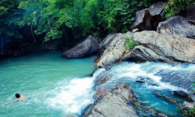 Suối Tiên Đà Nẵng -  con suối đẹp hoang sơ bắt nguồn từ đỉnh Sơn Trà (Nguồn: Internet)