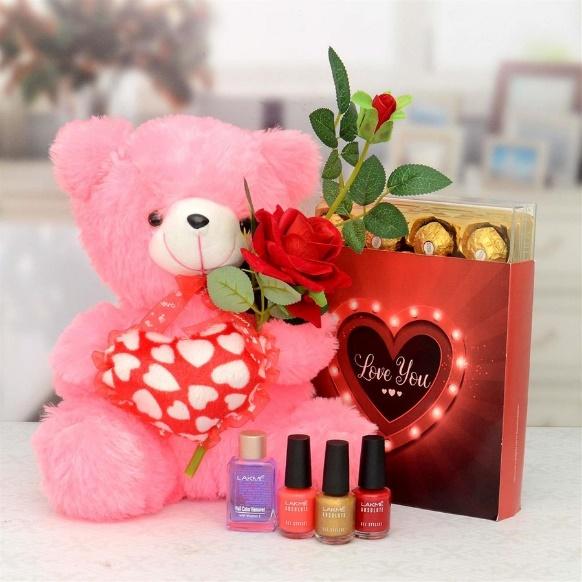 This Valentine&#39;s Day, Surprise Your Special One And Send Valentine&#39;s Day  Gifts To India