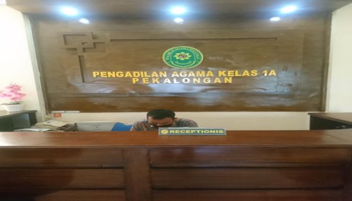 C:\Users\pa-pkl\Downloads\Receptionist.jpeg