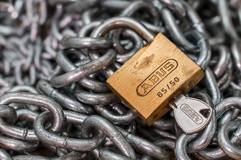 padlock-lock-chain-key-39624.jpeg