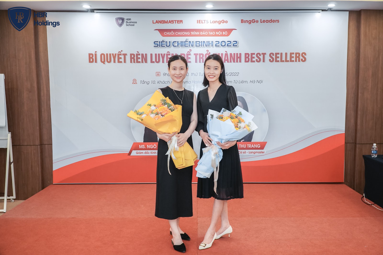 Buổi đào tạo với sự góp mặt của Ms. Ngô Khánh Ngân - Giám đốc Kinh doanh IELTS LangGo và Ms. Nguyễn Thu Trang - Giám đốc Kinh doanh Cơ sở Langmaster