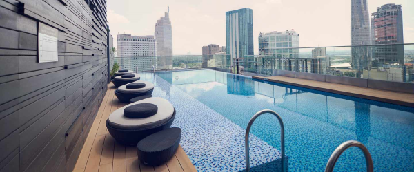 Hồ bơi Liberty Central Citypoint - hồ bơi đẹp ở TP.HCM