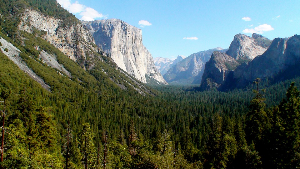 https://www.maxpixel.net/static/photo/1x/Landscape-Mountains-North-America-Mountain-America-2188796.jpg