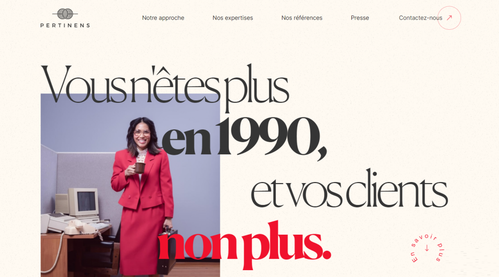Une capture d'écran du site Web de Pertinens avec une palette de couleurs rétro, beige et rouge.