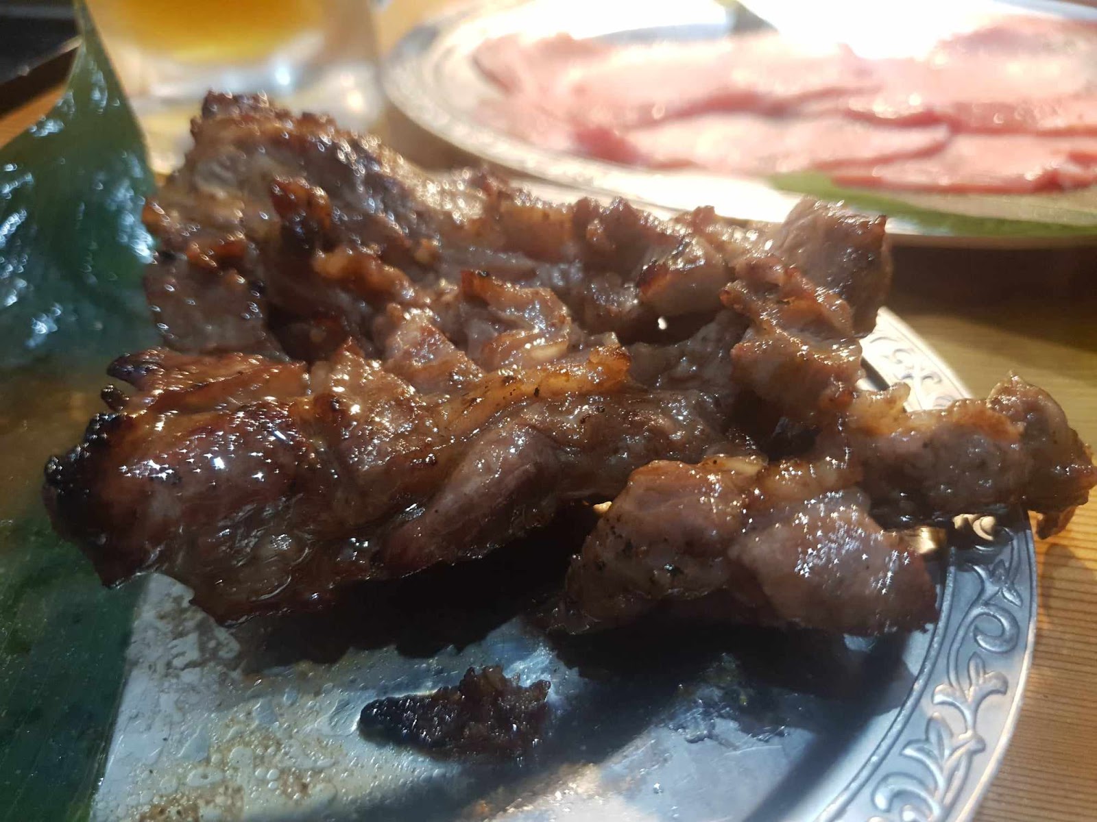 cooked, crackling beef at 焼肉力丸上本町店