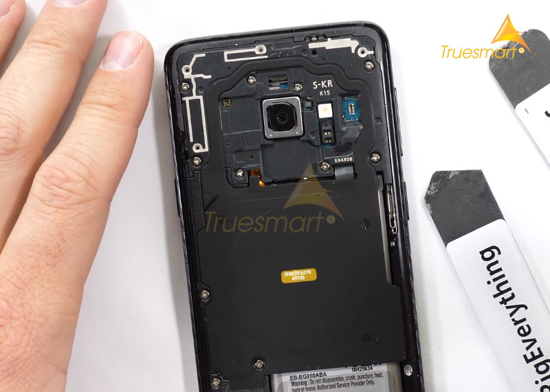 Thay Camera sau Samsung Galaxy J8