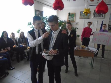 http://dikvik2009.ucoz.net/2016-2017part3/lideri_v_liceji-11.jpg