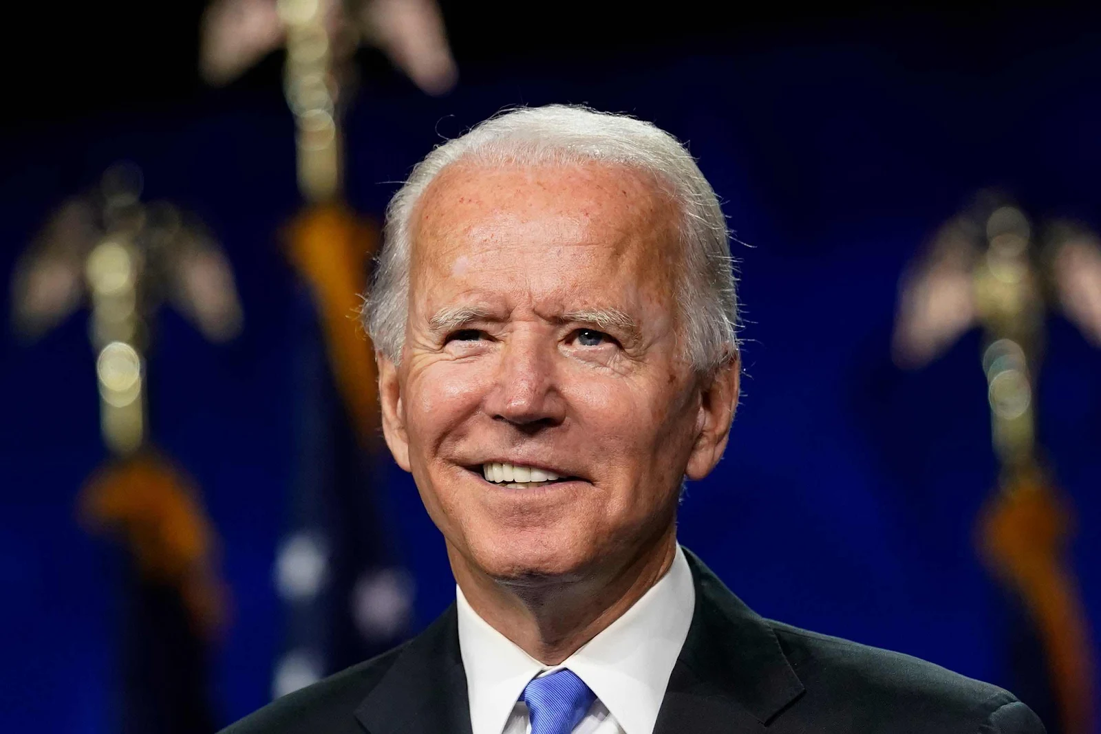 JOE BIDEN TRỐN QUÂN DỊCH MẤY LẦN ?