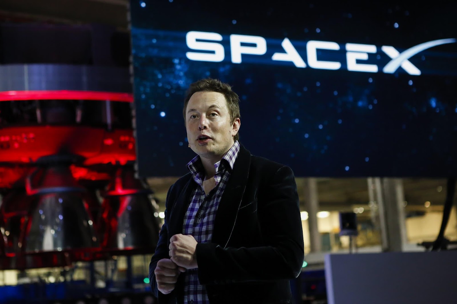 Elon Musk says he has no intention 'to merge SpaceX and Tesla'