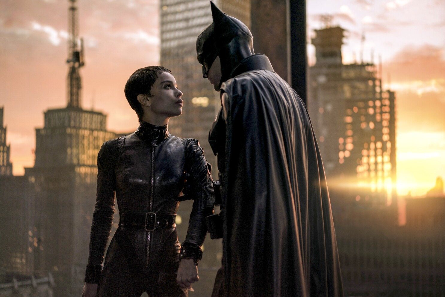 The Batman Keeps Things Realistic Without Sacrificing Its Comic Book Origins
