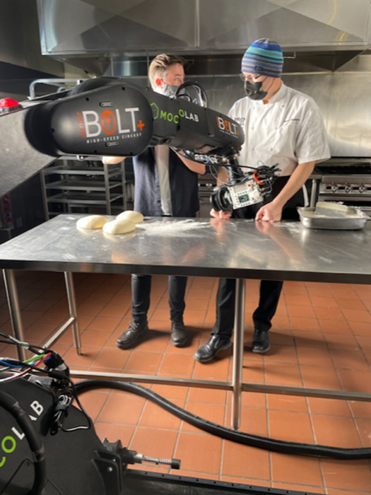 Photographer Will Strawser directs Wegmans chef for Meals 2GO video spot using a Robotic Bolt JR.