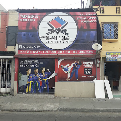 Dinastia Diaz Centro Deportivo - Gimnasio