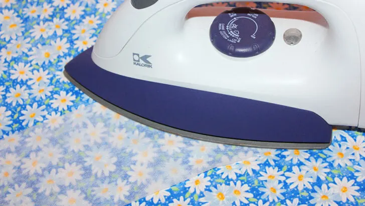 using a nonwoven interlining
