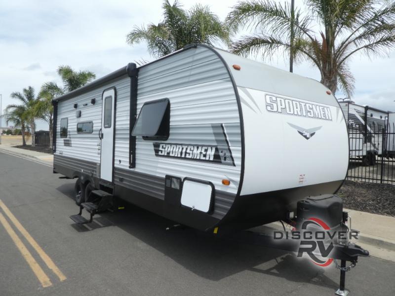 Find more deals on travel trailers at Discover RV.