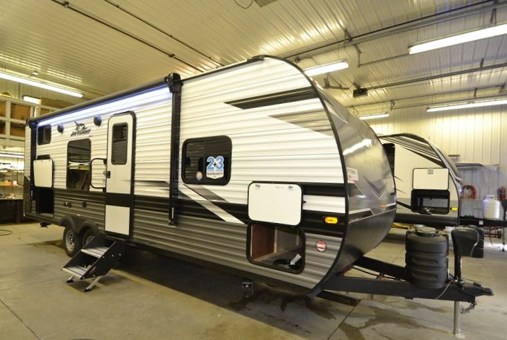 Find more deals on travel trailers when you shop at Hamilton’s RV today.