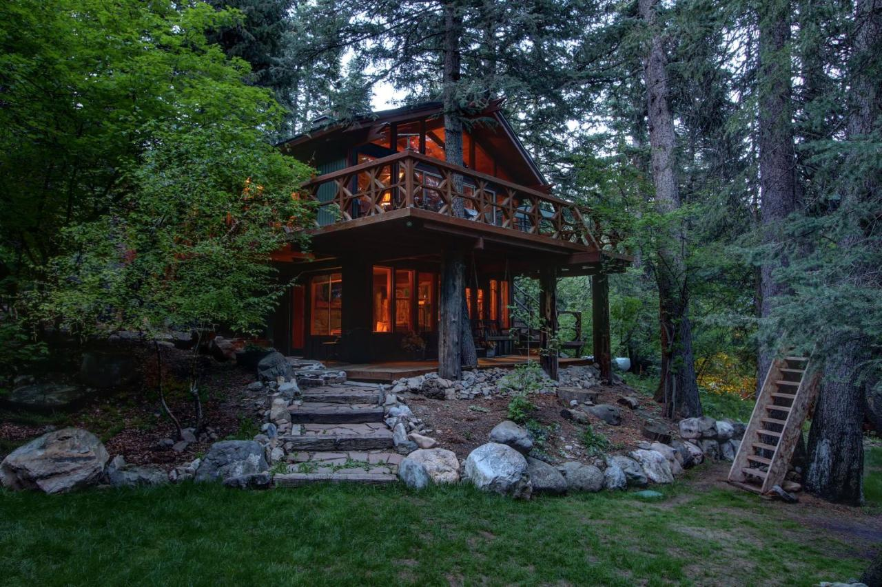 Treehouse on The Stream in Sundance, Utah - Best Mountain Cabin Tree House for Large Groups (near Salt Lake)