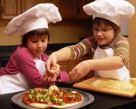 Resultado de imagen de niños cocinando