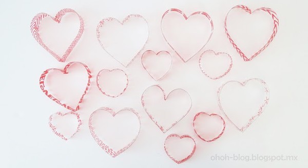 recycled plastic hearts, DIY Valentine’s Day Decorations