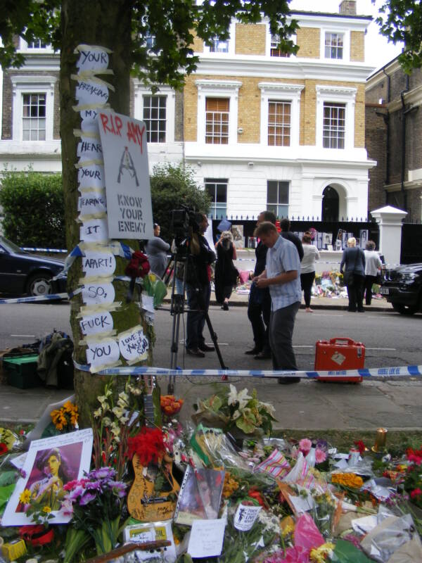 Tributes In Camden