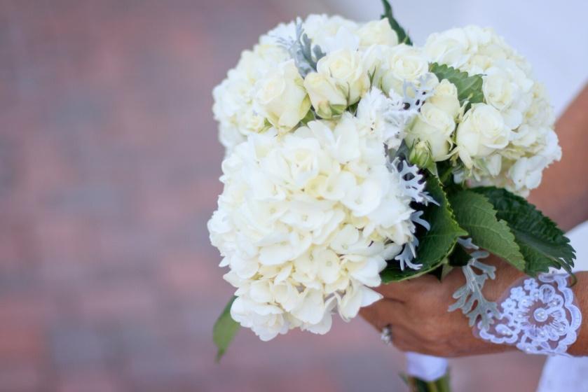 Flower Delivery Services- SnapBlooms.com