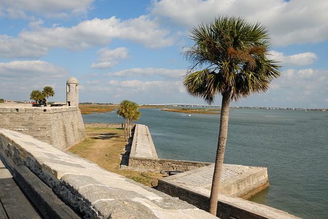 castillo de san marcos is a national monument and one of the renowned historical sites in florida