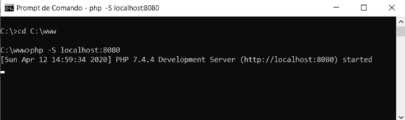 Digitando o comando php -S localhost:8080