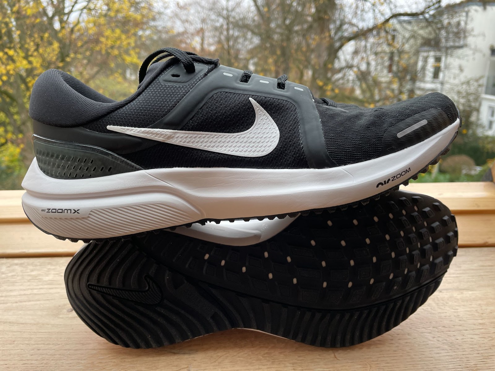Road Trail Run: Testbericht: Nike Zoom Vomero 16 - komfortabler und  vielseitiger Daily Trainer mit toller Außensohle (German)