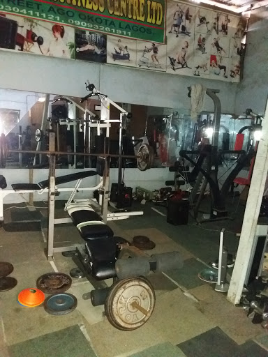 Global County Gym & Fitness Centre Ltd., No. 2/4, Ago Palace, Taiwo Street, Okata, Ilasamaja, Lagos, LA, Nigeria, Health Club, state Lagos