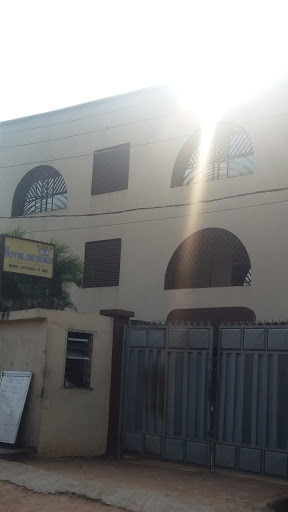 De Duke Hotel, 6-8 Wale Adeniyi Street Ajegunle Busstop Lagos - Abeokuta Express Way. ILO, Lagos, Nigeria, Motel, state Ogun