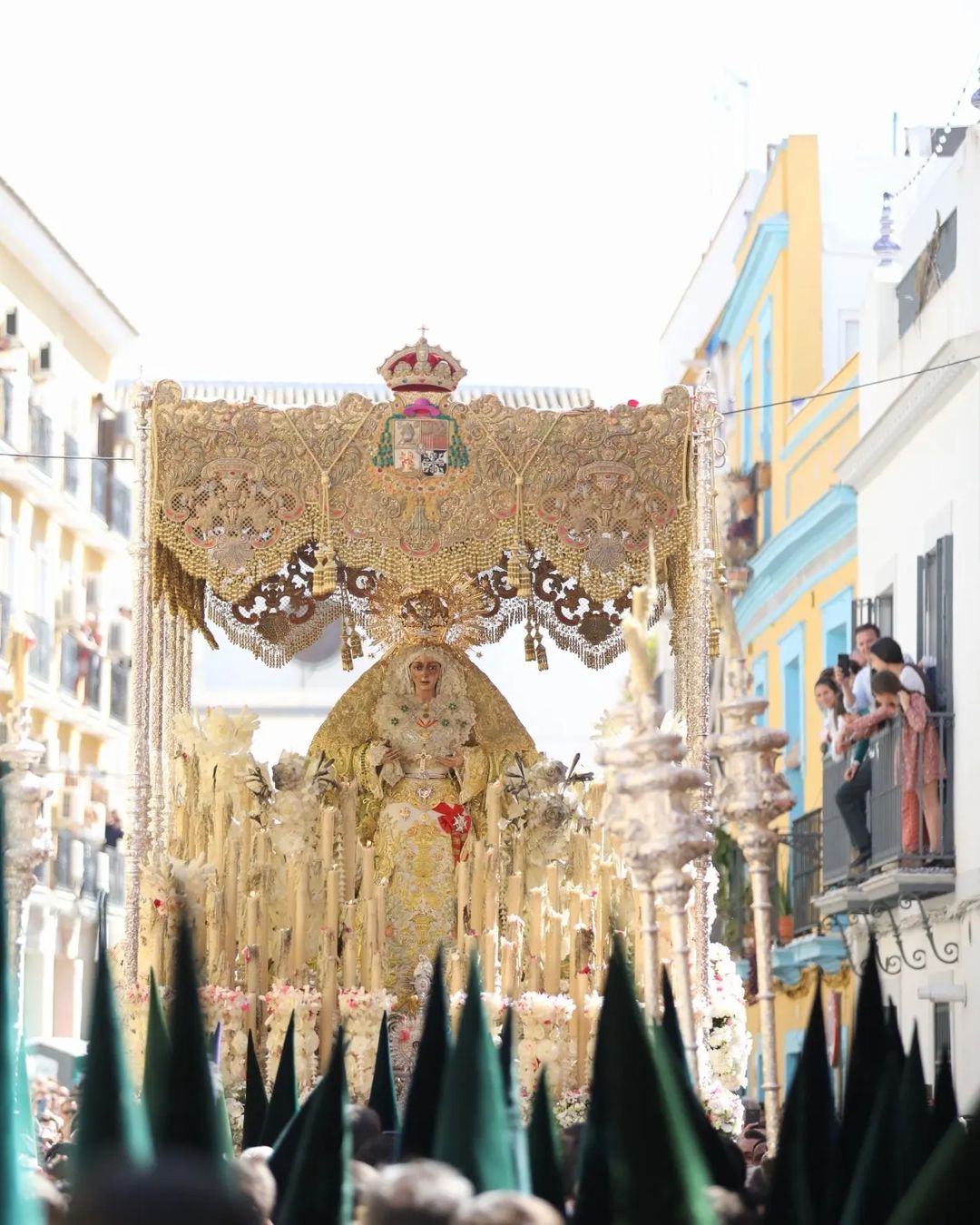 Processions to commemorate Easter in Spain.