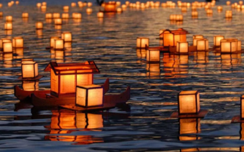 Lễ hội đèn lồng Obon là một trong những lễ hội Nhật Bản đặc sắc nhất