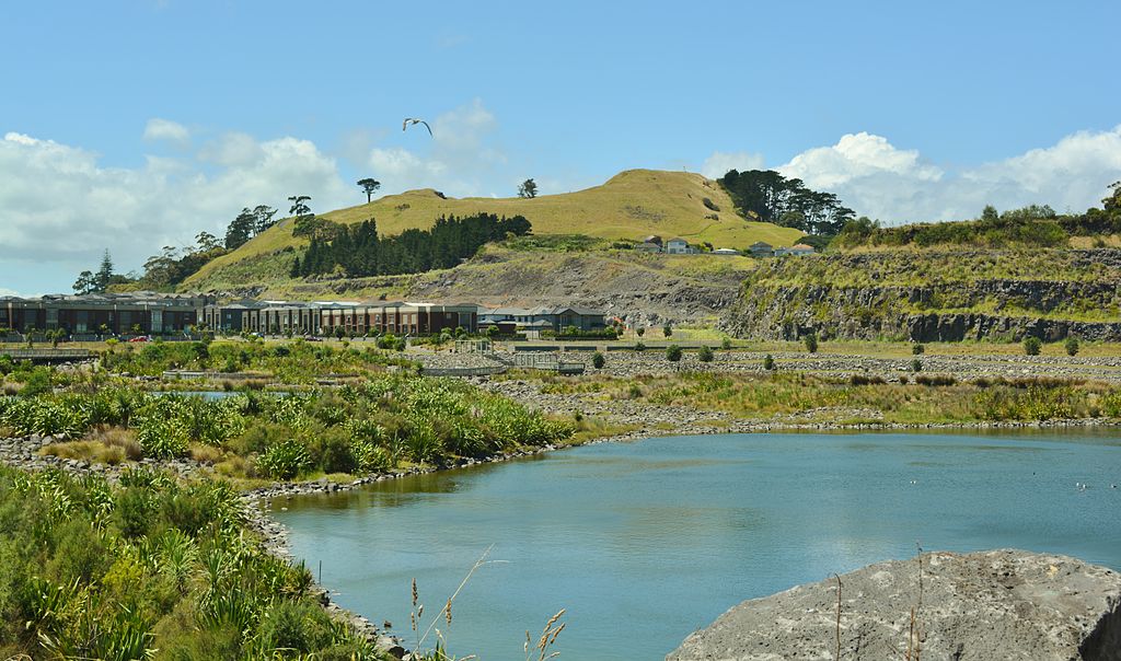 File:Mt Wellington in Auckland,New Zealand (12400532273).jpg ...