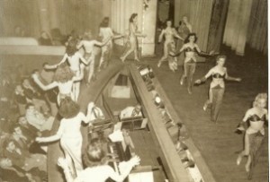 chorusline-follies