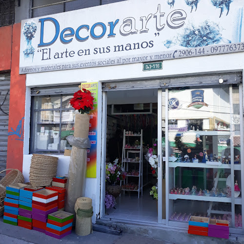 Opiniones de DecorArt en Quito - Tienda de muebles