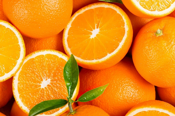 8 ผลไม้กากใยสูง ตัวช่วยเรื่องการขับถ่าย ป้องกันมะเร็งลำไส้ กินทุกวัน ดีต่อสุขภาพ 4. ส้ม