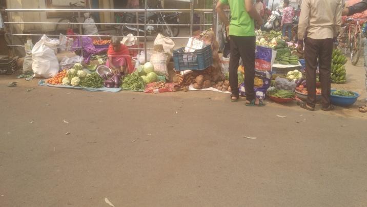 The Lives Of Odisha's Tribal Women Street Vendors In The Pandemic