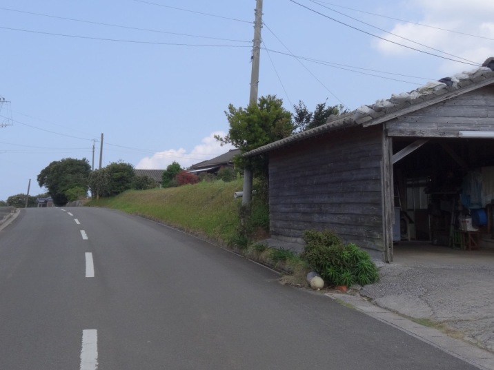 roadside near kanae's house