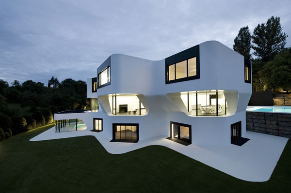 monday_archi.jpg