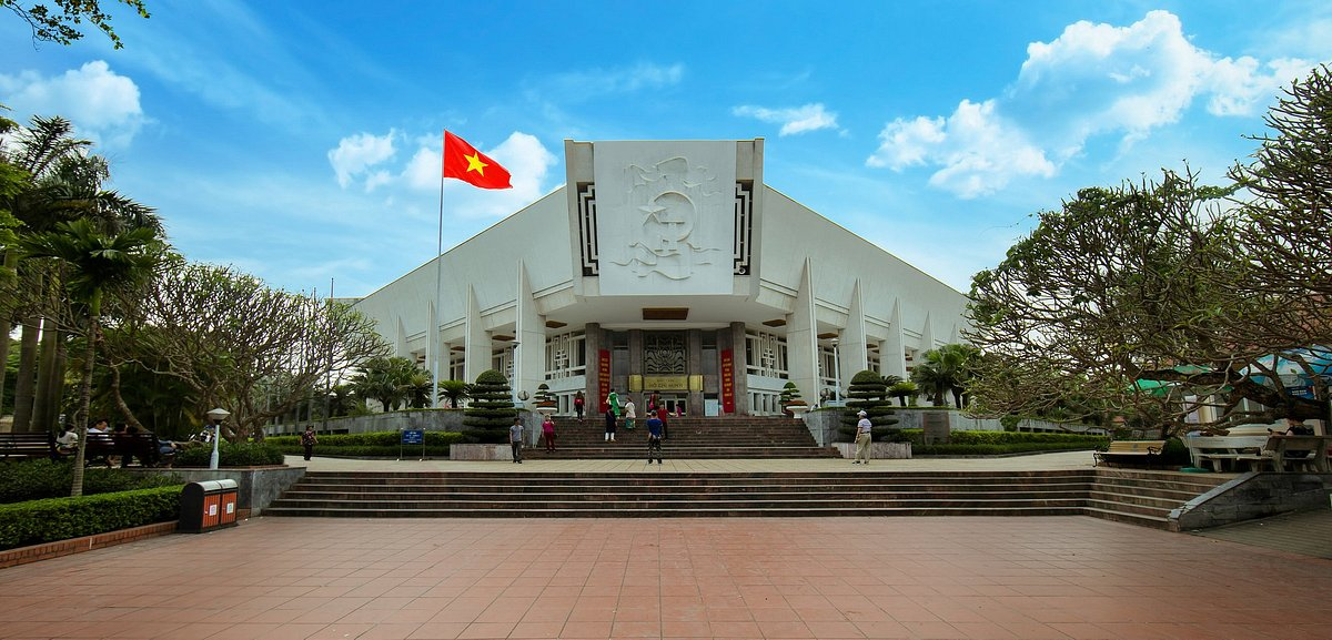 musée ho chi minh hanoi