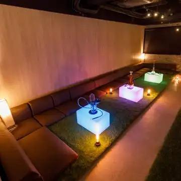 屋内, 光, 明かり, キッチン が含まれている画像

自動的に生成された説明