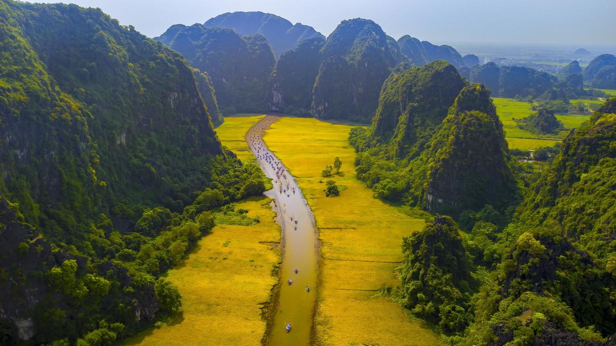 Things must know before taking a Ninh Binh tour 1