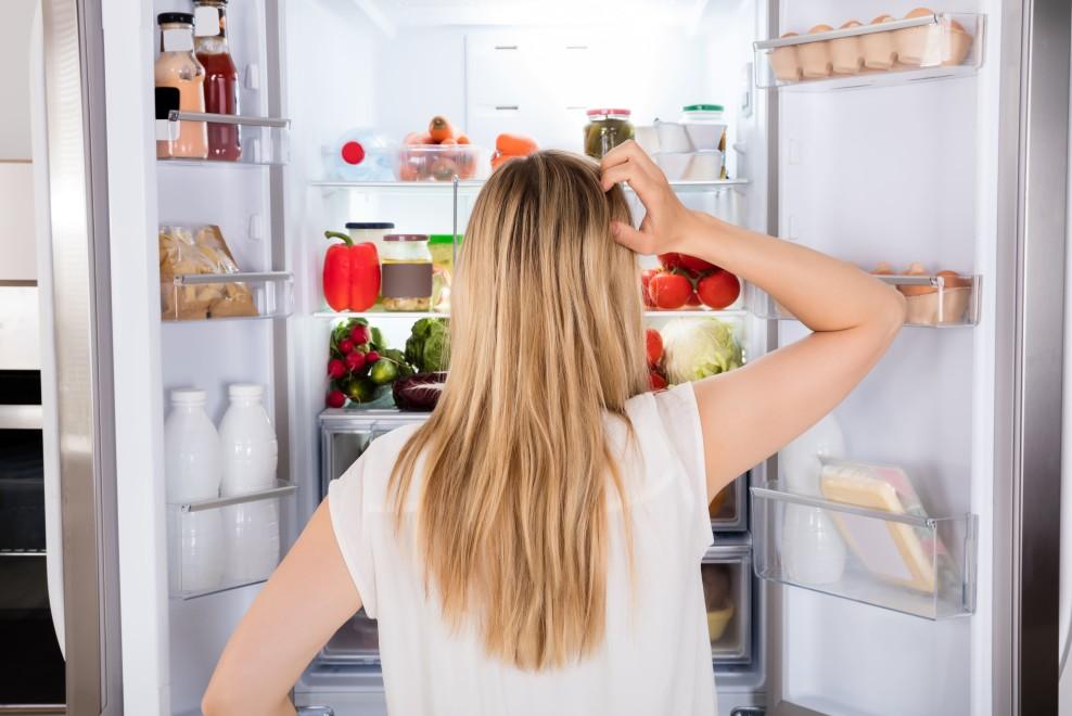 Vi khuẩn và nấm mốc dễ phát triển khi bạn bảo quản thực phẩm không đúng cách