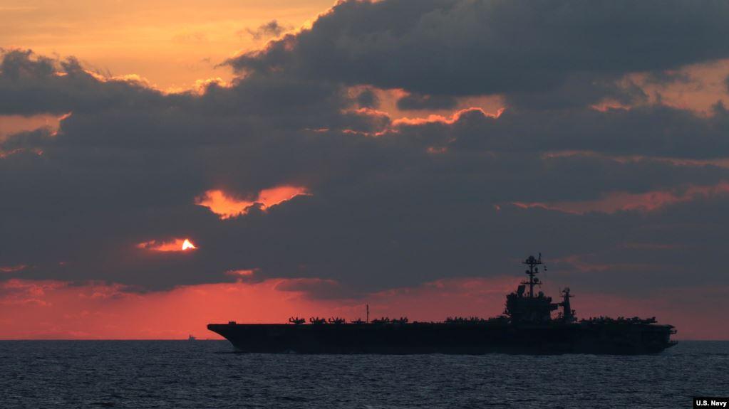 美国海军一艘航空母舰2019年2月在南中国海巡航(美国海军照片)