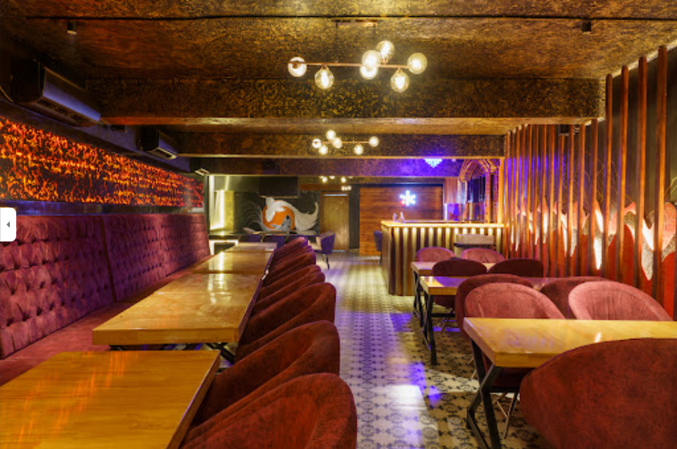 District High | Lounge Bar and Garden