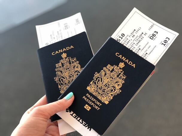 travel documents canada to uk