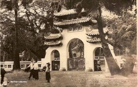 http://maivantran.files.wordpress.com/2011/09/lang-ta-ong-1954-copy.jpg?w=481&h=306