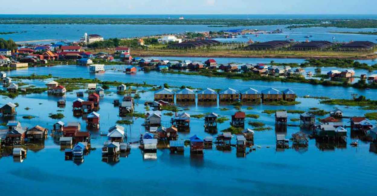 floating-massage-in-cambodia